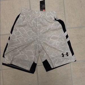 Men’s Under Armour Heat Gear Athletic Shrt. Sz. Sm